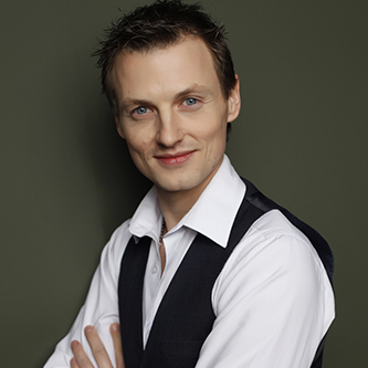 new-portrait-12-800x800 Cyrille Pastorek